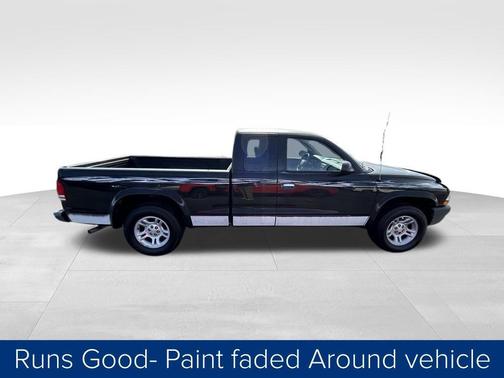 2004 Dodge Dakota Base