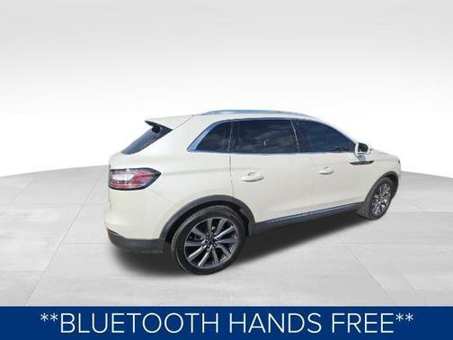 2019 Lincoln Nautilus Select