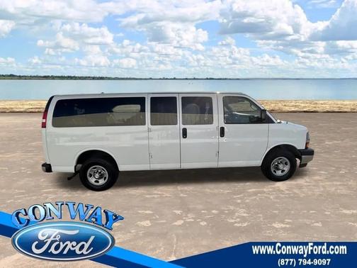 2017 Chevrolet Express 3500 LT