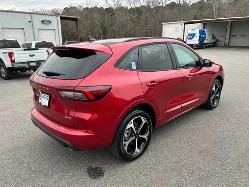 2025 Ford Escape ST-Line Elite