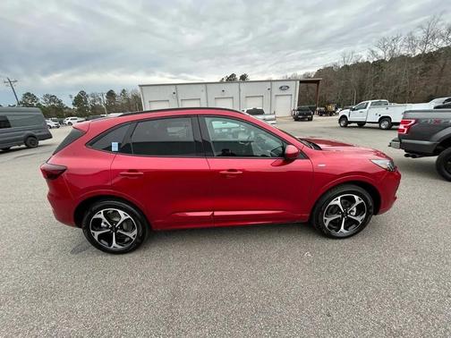 2025 Ford Escape ST-Line Elite