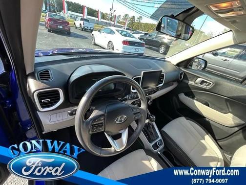 2024 Hyundai VENUE SEL