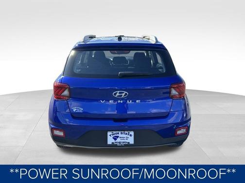 2024 Hyundai VENUE SEL