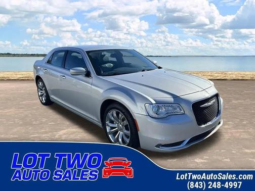 2020 Chrysler 300 Touring