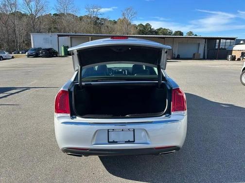 2020 Chrysler 300 Touring