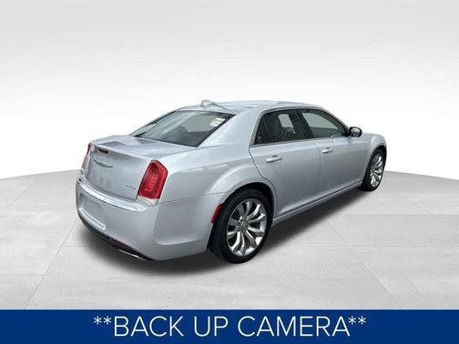 2020 Chrysler 300 Touring