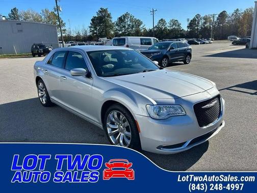 2020 Chrysler 300 Touring