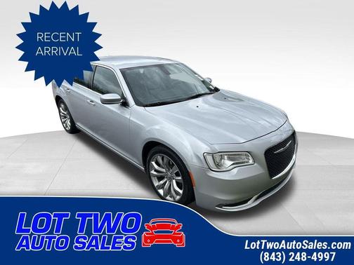 2020 Chrysler 300 Touring
