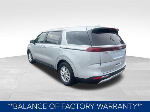 2023 Kia Carnival LX