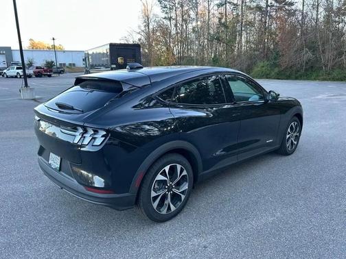 2025 Ford Mustang Mach-E Select