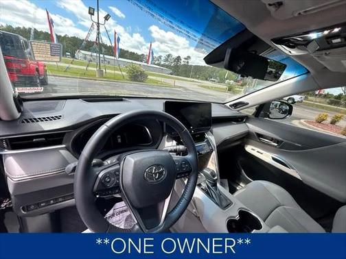 2023 Toyota Venza LE
