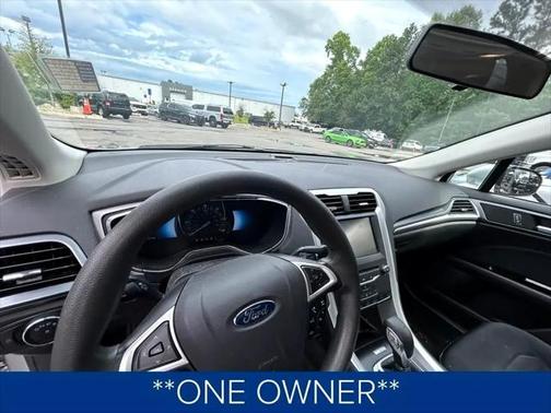 2015 Ford Fusion Hybrid SE
