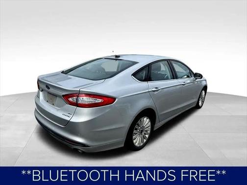 2015 Ford Fusion Hybrid SE