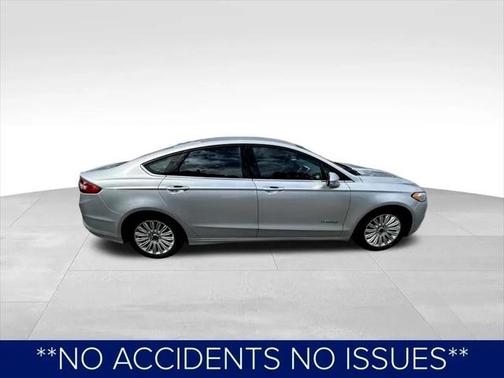 2015 Ford Fusion Hybrid SE