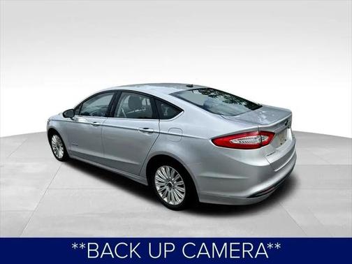 2015 Ford Fusion Hybrid SE