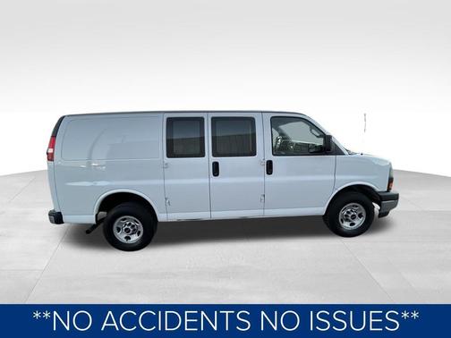 2023 GMC Savana 2500 Work Van