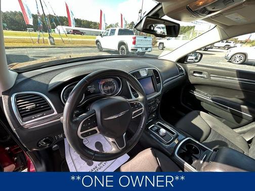 2018 Chrysler 300 Touring