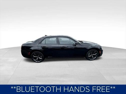 2023 Chrysler 300 S