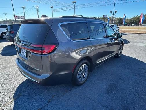 2022 Chrysler Pacifica Hybrid Limited