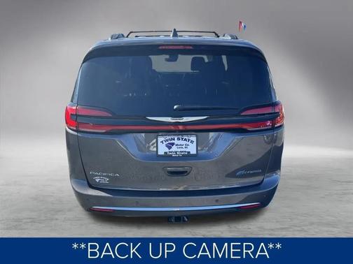 2022 Chrysler Pacifica Hybrid Limited