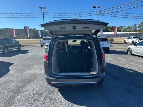 2022 Chrysler Pacifica Hybrid Limited