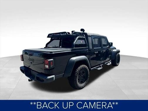 2022 Jeep Gladiator Sport