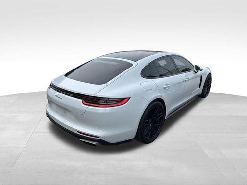 2020 Porsche Panamera 4