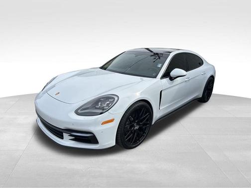 2020 Porsche Panamera 4