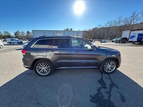 2018 Jeep Grand Cherokee Summit