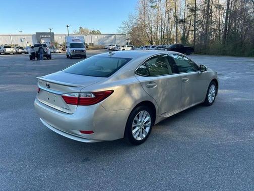 2014 Lexus ES 300h Base