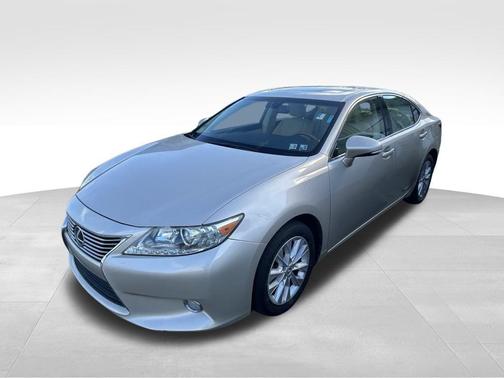 2014 Lexus ES 300h Base