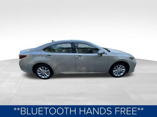 2014 Lexus ES 300h Base