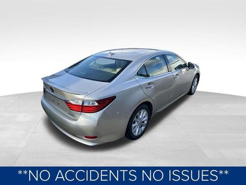 2014 Lexus ES 300h Base