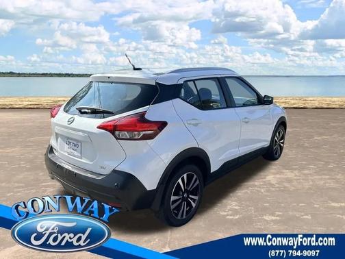 2020 Nissan Kicks SV