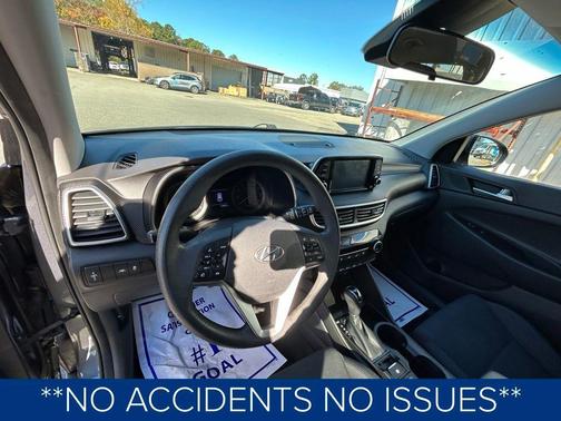 2019 Hyundai TUCSON SE