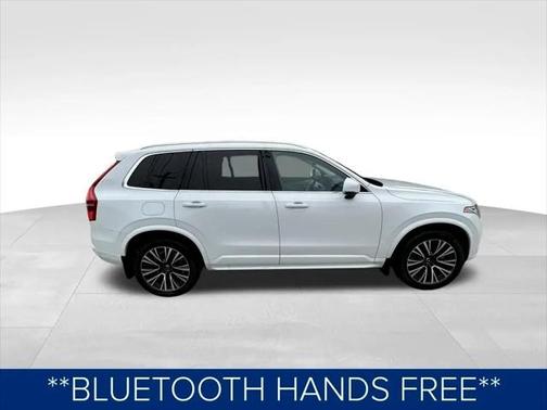 2021 Volvo XC90 T5 Momentum