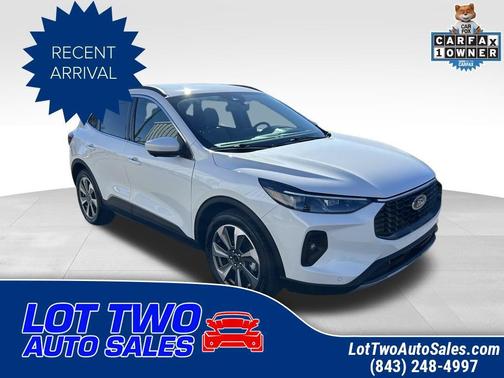 2025 Ford Escape Platinum