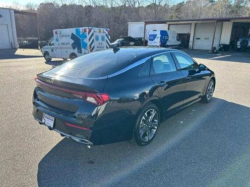 2022 Kia K5 EX