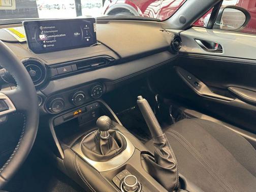 Aero Gray Metallic 2026 Mazda MX-5 Miata Club