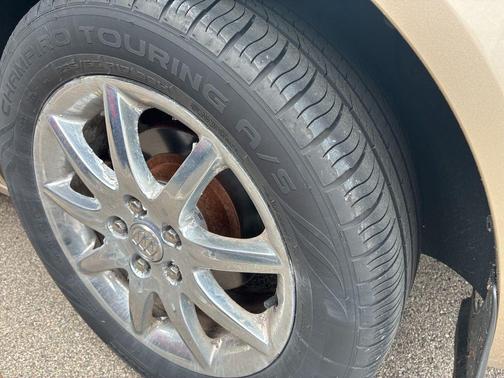 Cashmere Metallic 2006 Buick Lucerne CXL