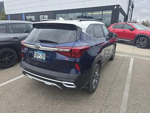 2021 Kia Seltos S