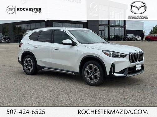 Mineral White Metallic 2025 BMW X1 xDrive28i