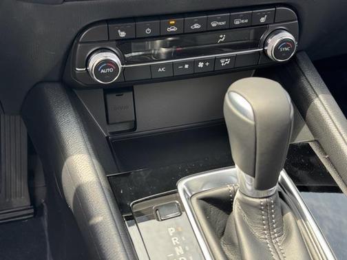 2025 Mazda CX-5 Carbon Edition