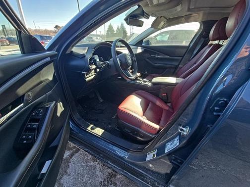 2025 Mazda CX-30 2.5 S Carbon Edition