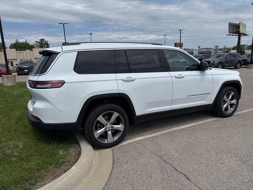 Bright White Clearcoat 2021 Jeep Grand Cherokee L Limited