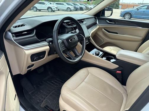 Bright White Clearcoat 2021 Jeep Grand Cherokee L Limited