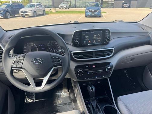 Winter White 2020 Hyundai TUCSON Value
