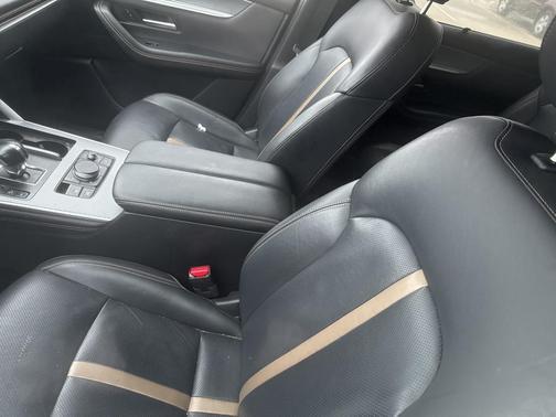 2024 Mazda CX-90 PHEV Premium Plus