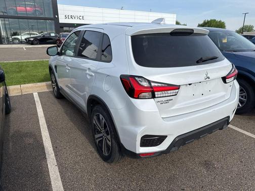 White Diamond 2025 Mitsubishi Outlander Sport 2.0 ES