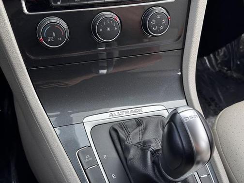 2019 Volkswagen Golf Alltrack TSI S